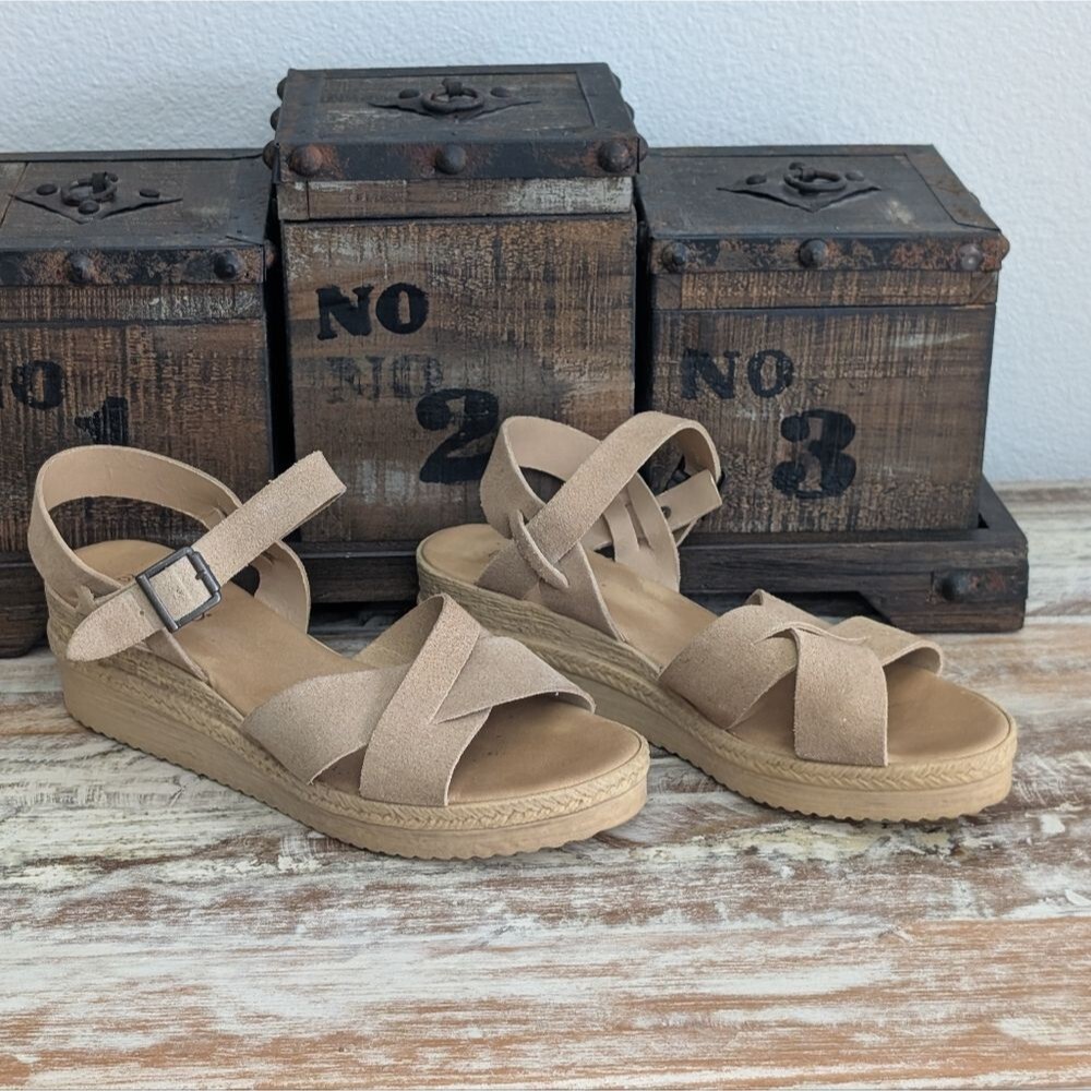 Bamboo Tan Wedge Leather Sandals,Made In Italy, Sz. 8